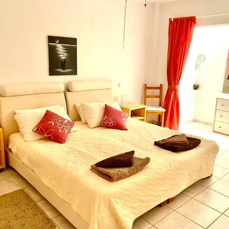 2 Bedroom, Sea Side Retreat Saronida Buitenkant foto