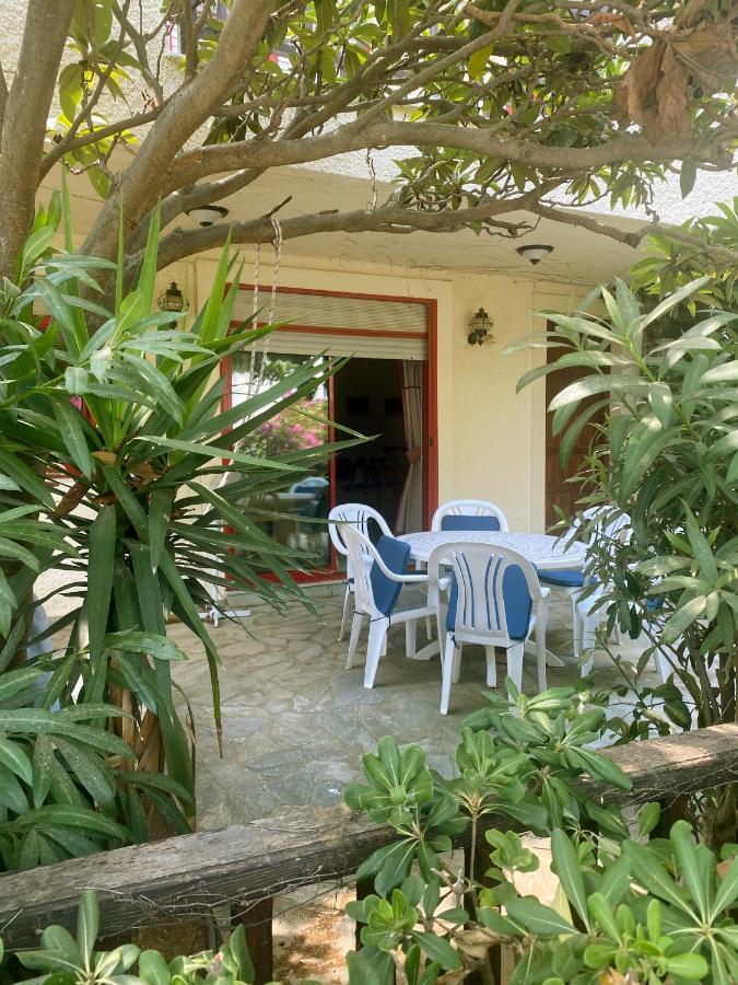 2 Bedroom, Sea Side Retreat *