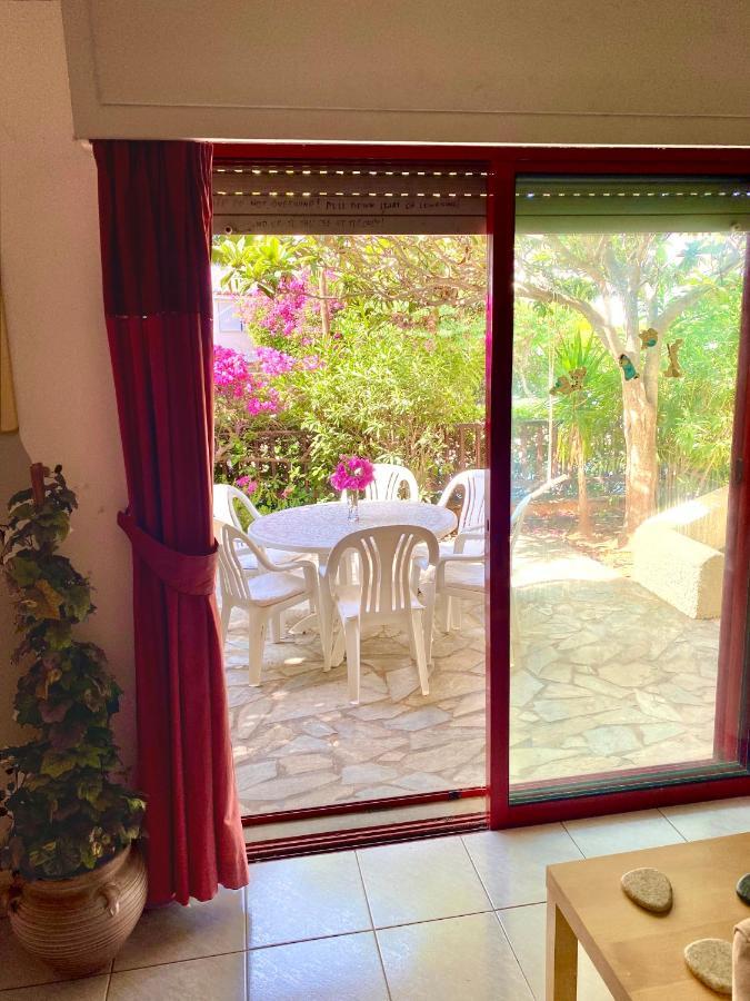 2 Bedroom, Sea Side Retreat *
