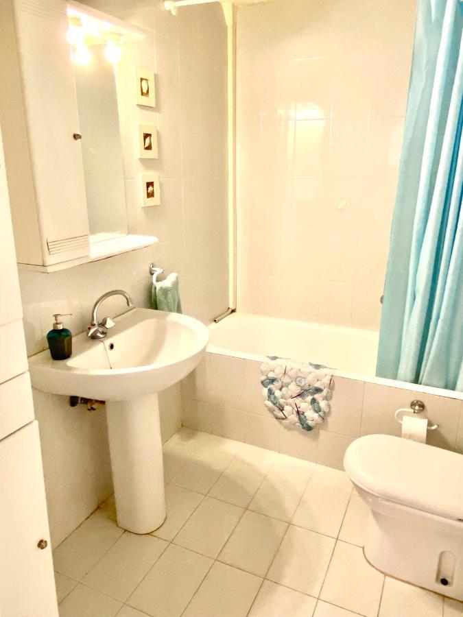 2 Bedroom, Sea Side Retreat Apartment Saronida